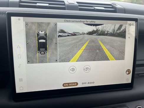 Used 2025 Land Rover Defender 110 S image 24