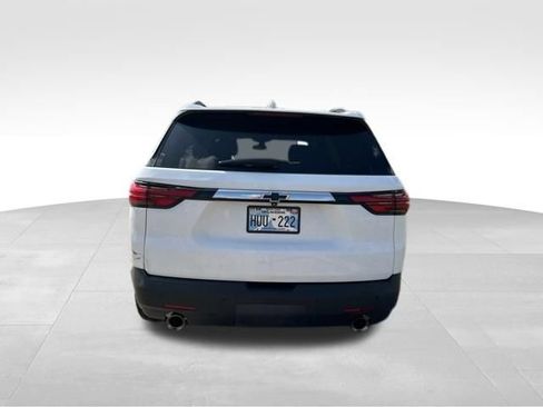 Used 2022 Chevrolet Traverse LT FWD image 4