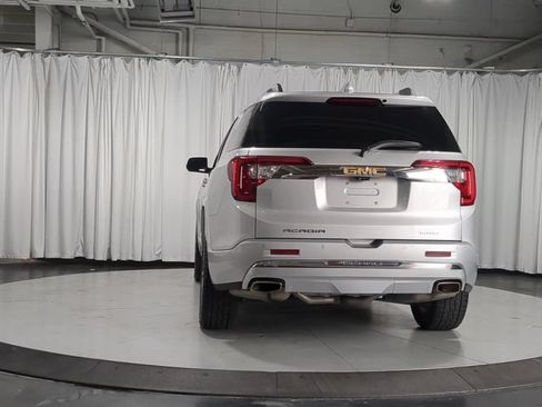 Used 2020 GMC Acadia Denali w/ Technology Package AWD/4WD image 9
