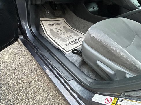 Used 2013 Toyota Prius Three FWD image 33