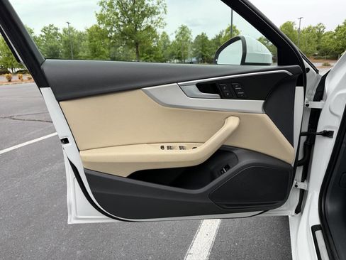 Used 2017 Audi A4 2.0T Premium FWD image 10