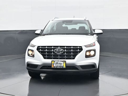 New 2026 Hyundai Venue SEL FWD image 2
