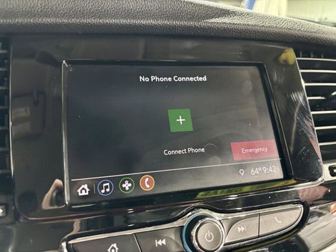 Used 2022 Buick Encore Preferred image 35