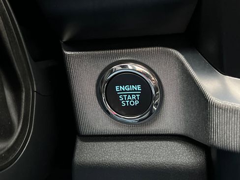 Used 2026 Ford F250 Platinum w/ Tremor Off-Road Package image 22