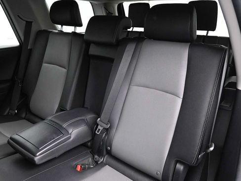 Used 2022 Toyota 4Runner SR5 Premium w/ Moonroof Package AWD/4WD image 13