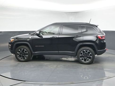 Used 2020 Jeep Compass Trailhawk image 5