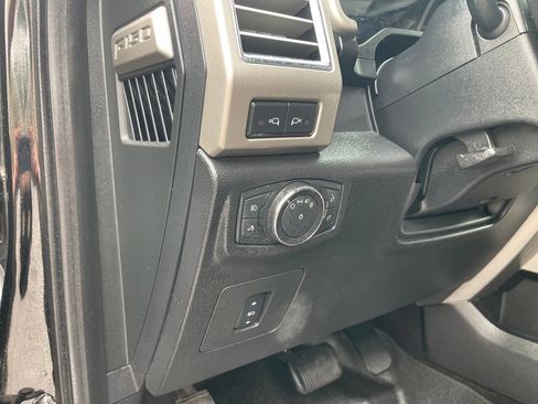 Used 2016 Ford F150 Lariat w/ Equipment Group 501A Mid AWD/4WD image 22