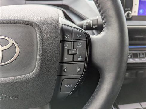 Used 2023 Toyota Prius XLE image 14