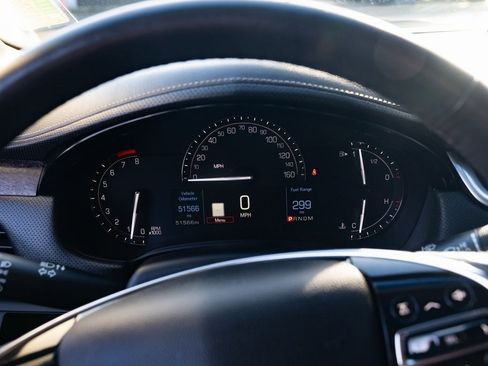 Used 2019 Cadillac XTS Luxury image 12