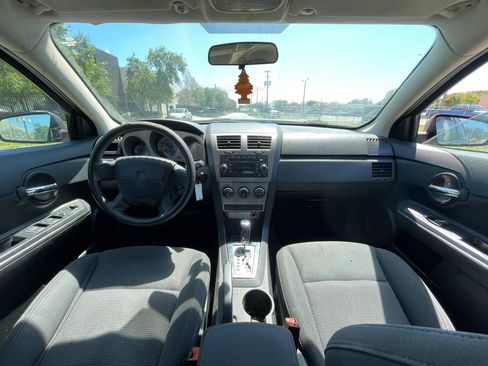 Used 2010 Dodge Avenger SXT FWD image 13
