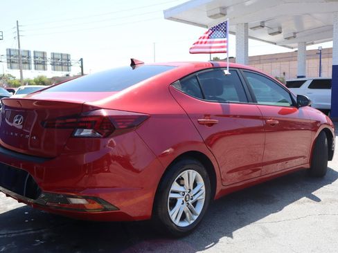 Used 2019 Hyundai Elantra SEL FWD image 3