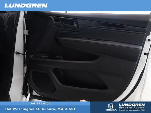 Used 2025 Honda Odyssey Touring image 17