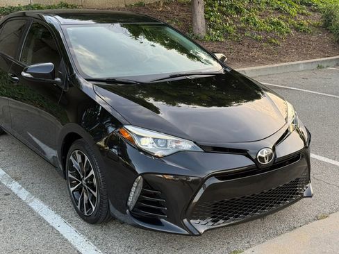 Used 2019 Toyota Corolla SE FWD image 6