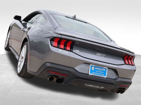 Used 2024 Ford Mustang GT Premium image 3
