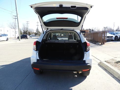 Used 2020 Honda HR-V LX image 23