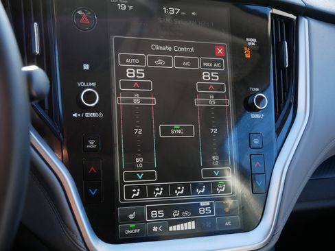 Certified 2025 Subaru Outback Premium image 23