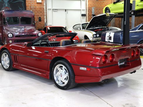 Used 1989 Chevrolet Corvette Convertible image 32