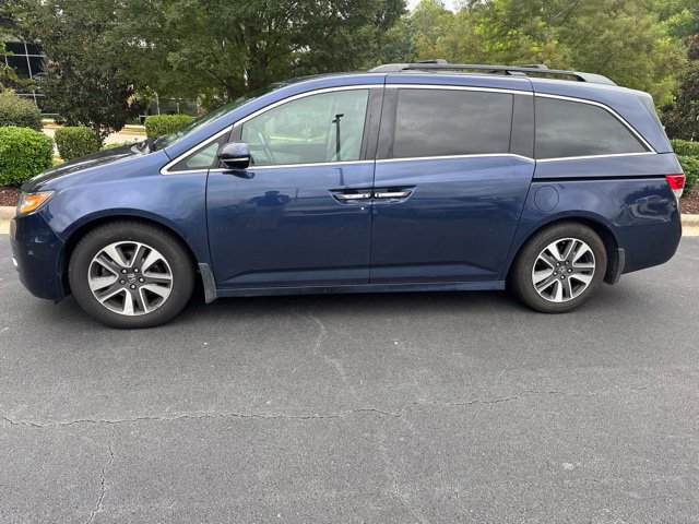 Used 2014 Honda Odyssey Touring image 1