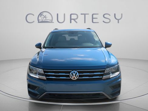 Used 2018 Volkswagen Tiguan SEL FWD image 10
