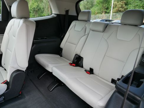 Certified 2024 Kia Telluride S w/ S Sunroof Package AWD/4WD image 35
