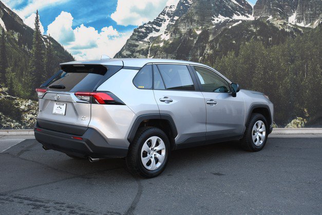 Certified 2024 Toyota RAV4 LE AWD/4WD image 3
