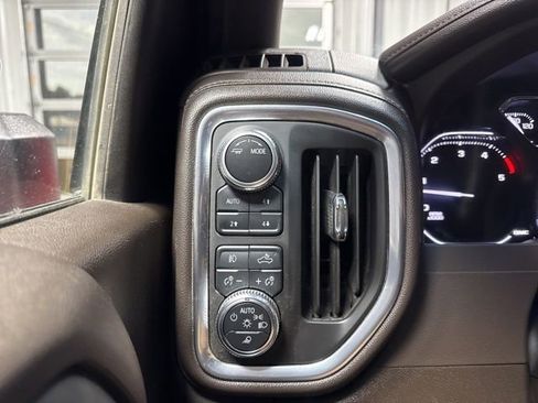 Used 2022 GMC Sierra 2500 SLT w/ SLT Premium Package AWD/4WD image 8