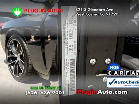 Used 2018 Dodge Challenger R/T Scat Pack RWD image 7