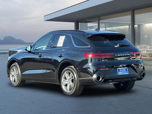 Used 2025 Genesis GV70 3.5T Sport image 6