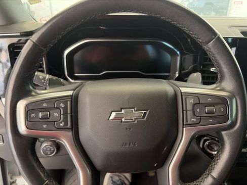 Used 2023 Chevrolet Silverado 1500 RST w/ Convenience Package II AWD/4WD image 8