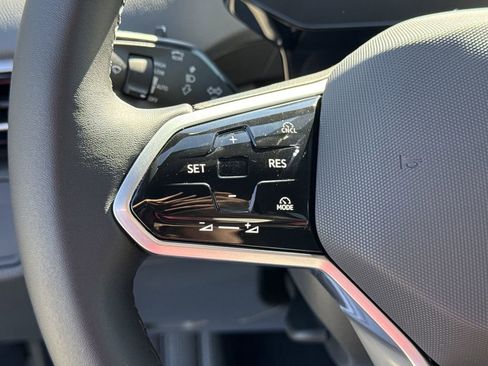 New 2025 Volkswagen ID.4 Pro AWD/4WD image 26