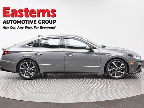 Used 2023 Hyundai Sonata SEL Plus w/ Preferred Accessory Package FWD image 4