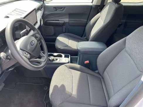 New 2025 Ford Maverick XL image 7