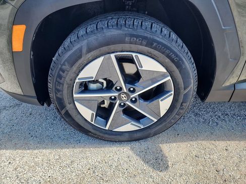 Used 2025 Hyundai Tucson SEL AWD/4WD image 11