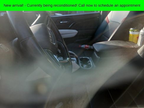 Used 2024 GMC Canyon AT4X AWD/4WD image 11