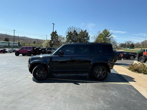 Used 2023 Land Rover Defender 110 X image 7