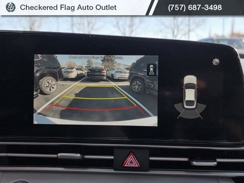 Used 2021 Hyundai Elantra Limited w/ Cargo Package image 17