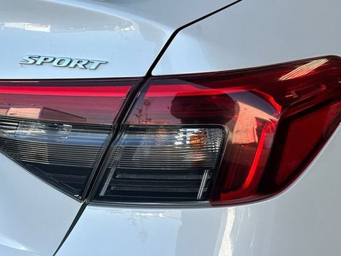 Used 2022 Honda Civic Sport image 7