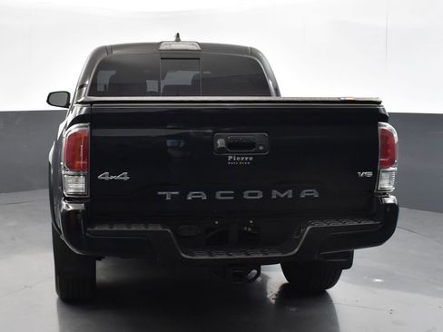 Used 2020 Toyota Tacoma Limited image 41