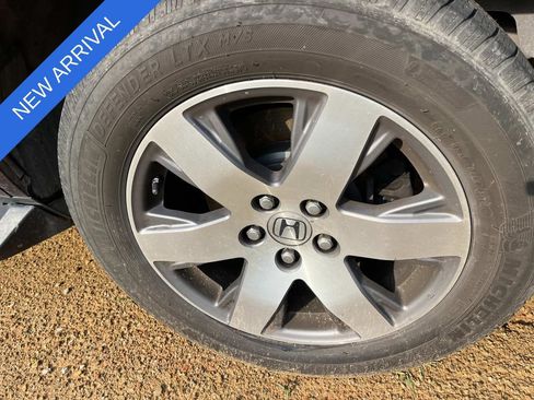 Used 2015 Honda Pilot Touring image 11