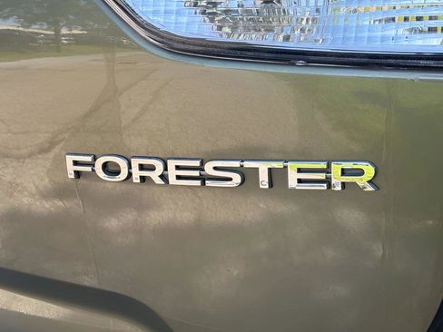 Used 2023 Subaru Forester Limited AWD/4WD image 9