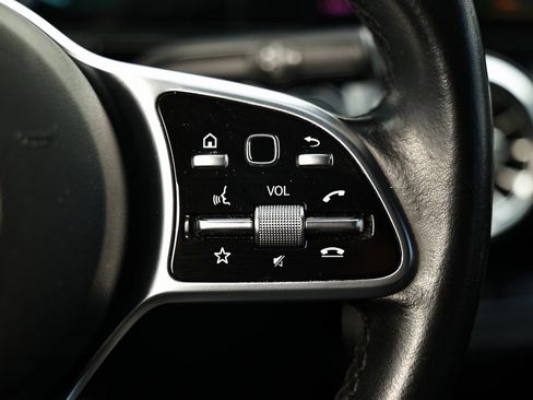 Used 2021 Mercedes-Benz GLA 250 4MATIC image 34