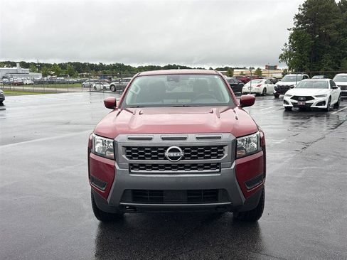 Certified 2025 Nissan Frontier SV AWD/4WD image 2