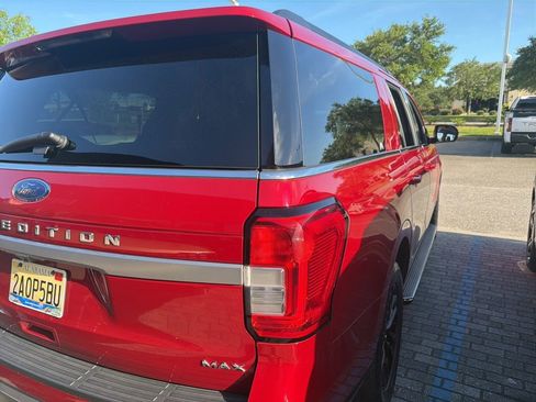 Used 2022 Ford Expedition Max XLT RWD image 5