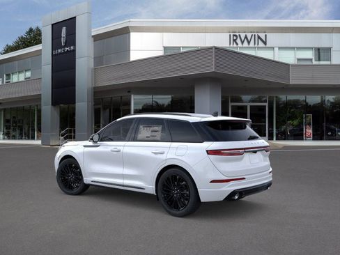 New 2026 Lincoln Corsair Premiere image 4