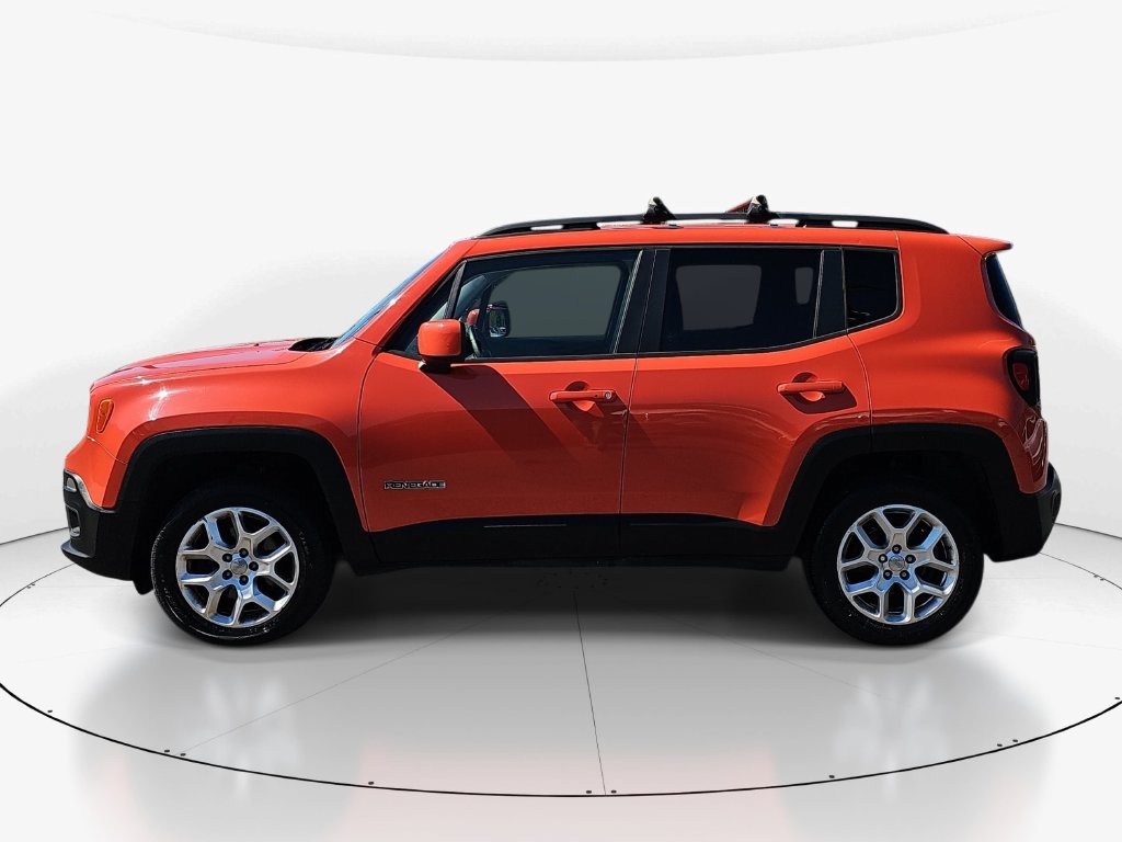 Used 2016 Jeep Renegade Latitude AWD/4WD image 9