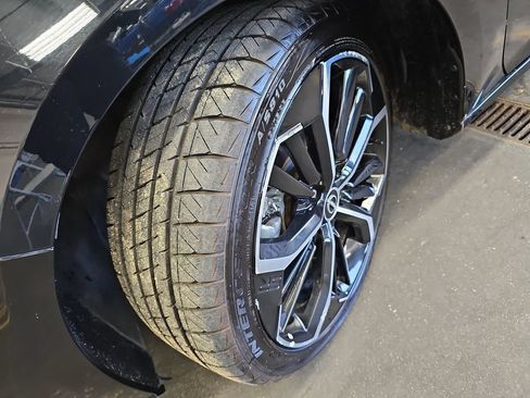 Used 2024 Nissan Altima 2.5 SR FWD image 30