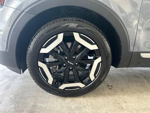 Used 2025 Kia Telluride S AWD/4WD image 16