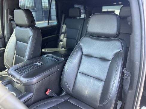 Used 2021 Chevrolet Tahoe Z71 AWD/4WD image 16