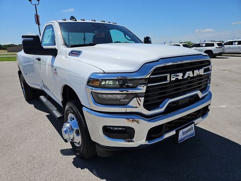 New 2026 RAM 3500 Tradesman AWD/4WD image 11