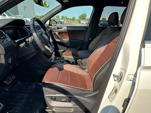 Certified 2022 Volkswagen Tiguan SEL R-Line AWD/4WD image 24